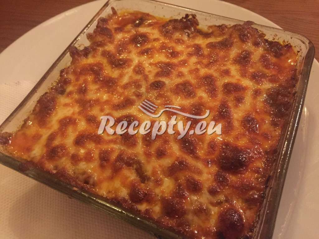 Zapečené filé z lososa s chřestem Recepty z bílého a zeleného chřestu